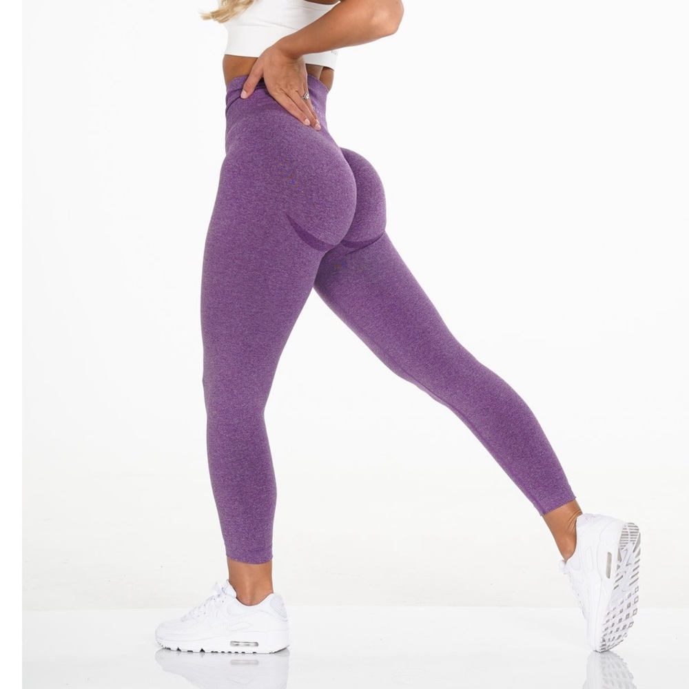 NVGTN violet curve leggings